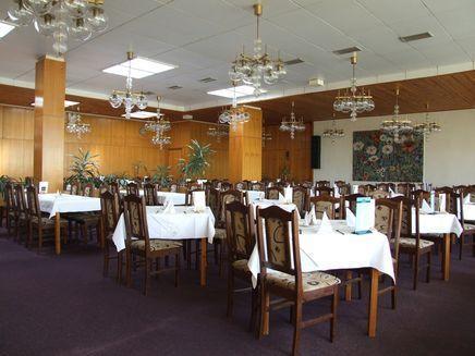 Frýdlant nad Ostravicí Hotel Petr Bezruc מראה חיצוני תמונה